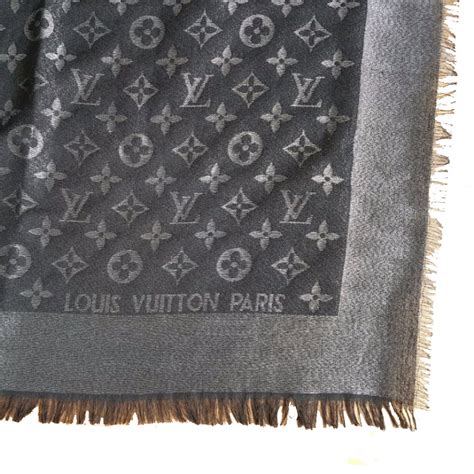 is my Louis Vuitton scarf real